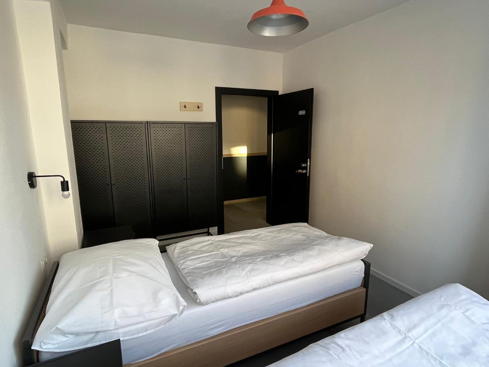 Izy Stay Hostel Bratislava Exterior photo